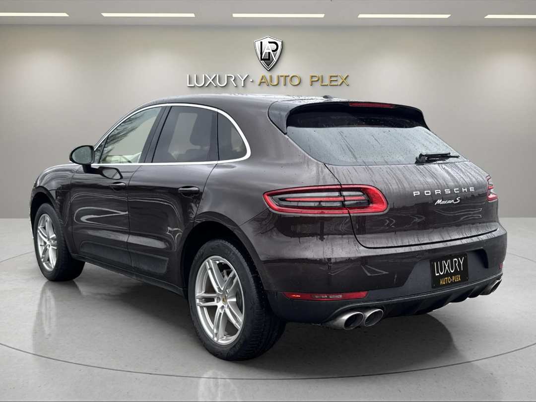 2015 Porsche Macan S - Image 3