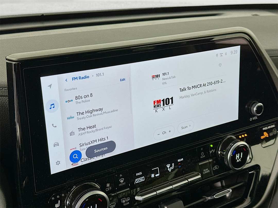 2026 Toyota Highlander Limited - Image 15