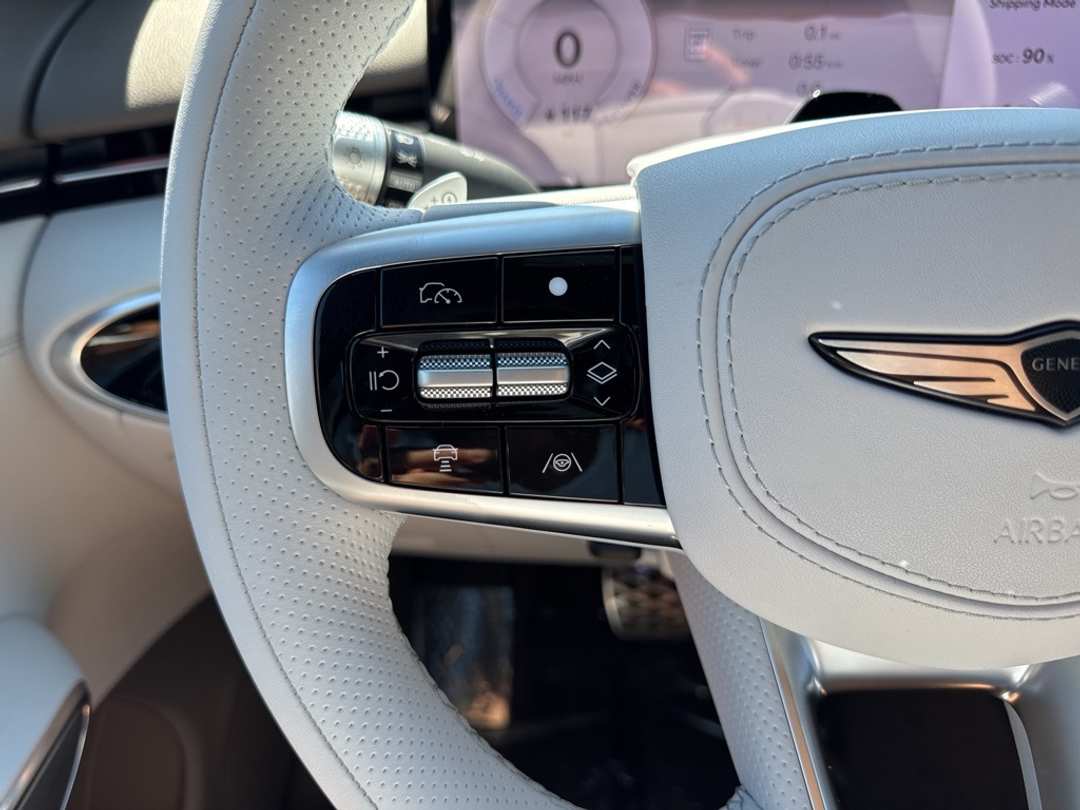 2026 Genesis Electrified Gv70 - Image 35
