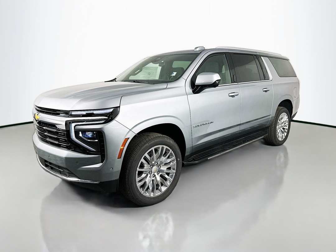 2025 Chevrolet Suburban LS - Image 3