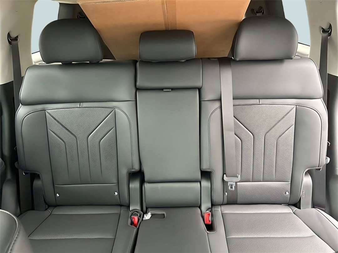 2026 Hyundai Santa Fe XRT - Image 21