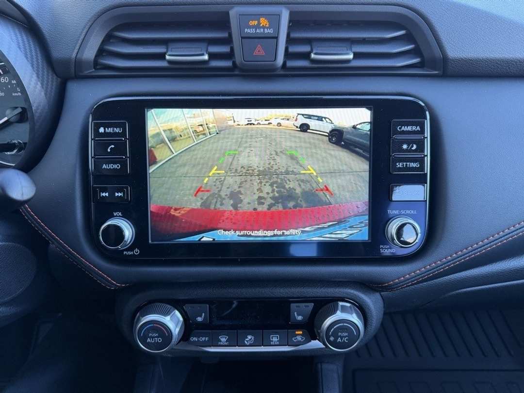 2025 Nissan Versa 1.6 SR - Image 22