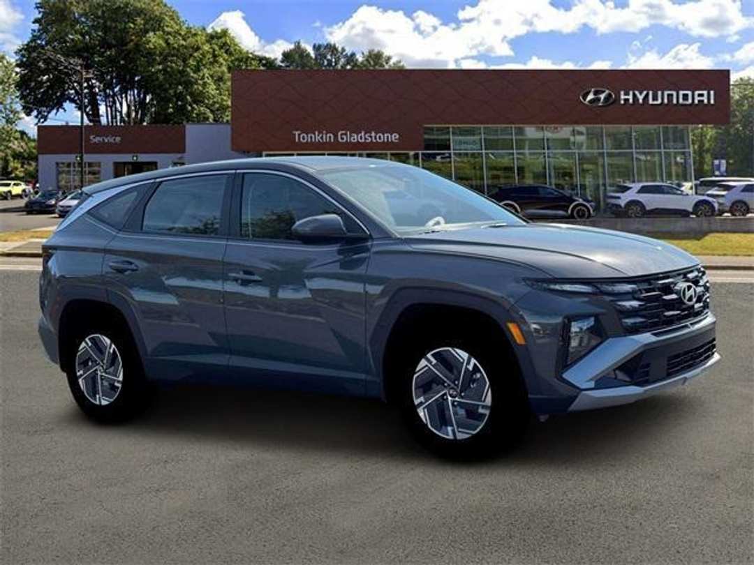 2026 Hyundai Tucson Blue SE - Image 10