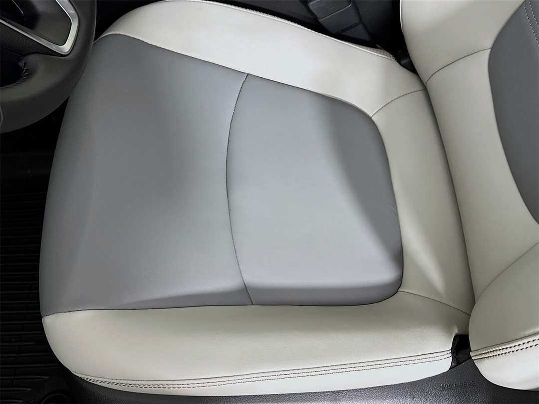 2025 Toyota Rav4 XLE Premium - Image 20