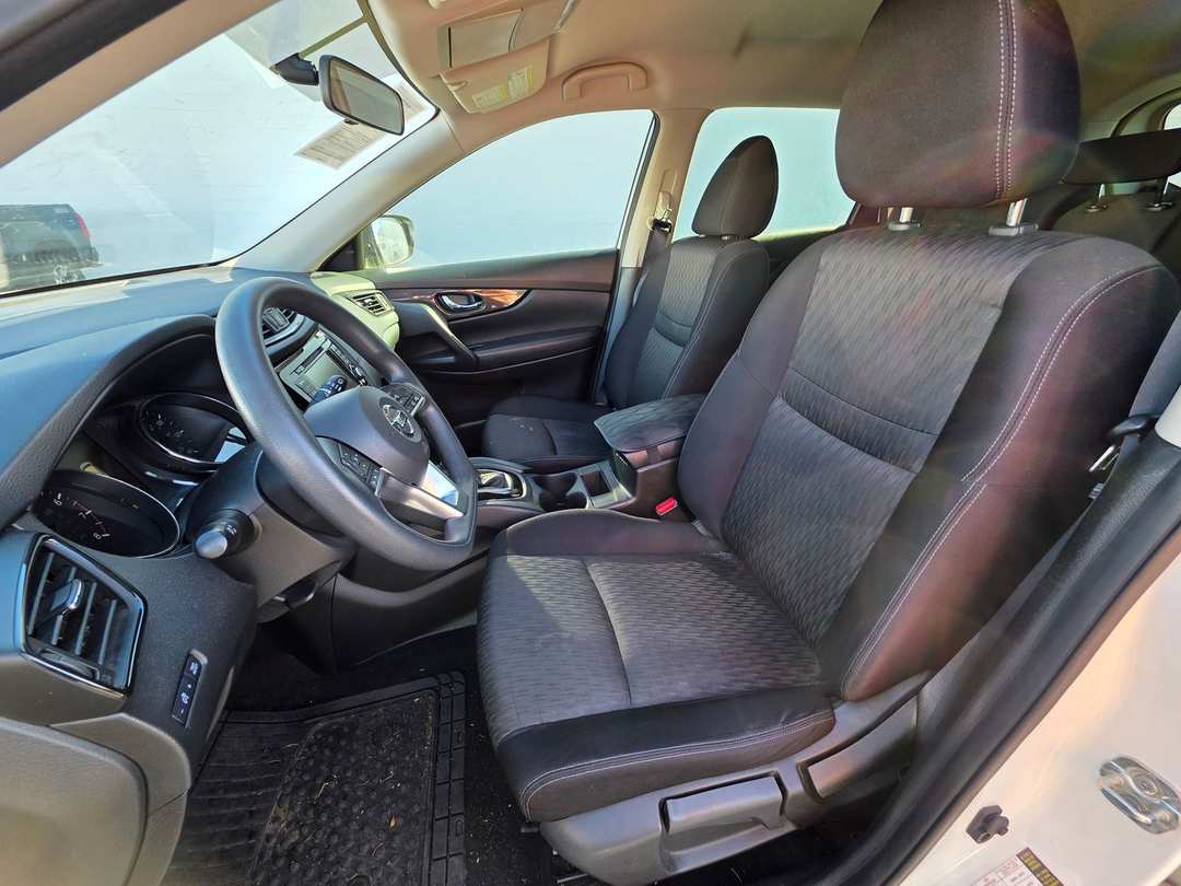 2018 Nissan Rogue S - Image 11