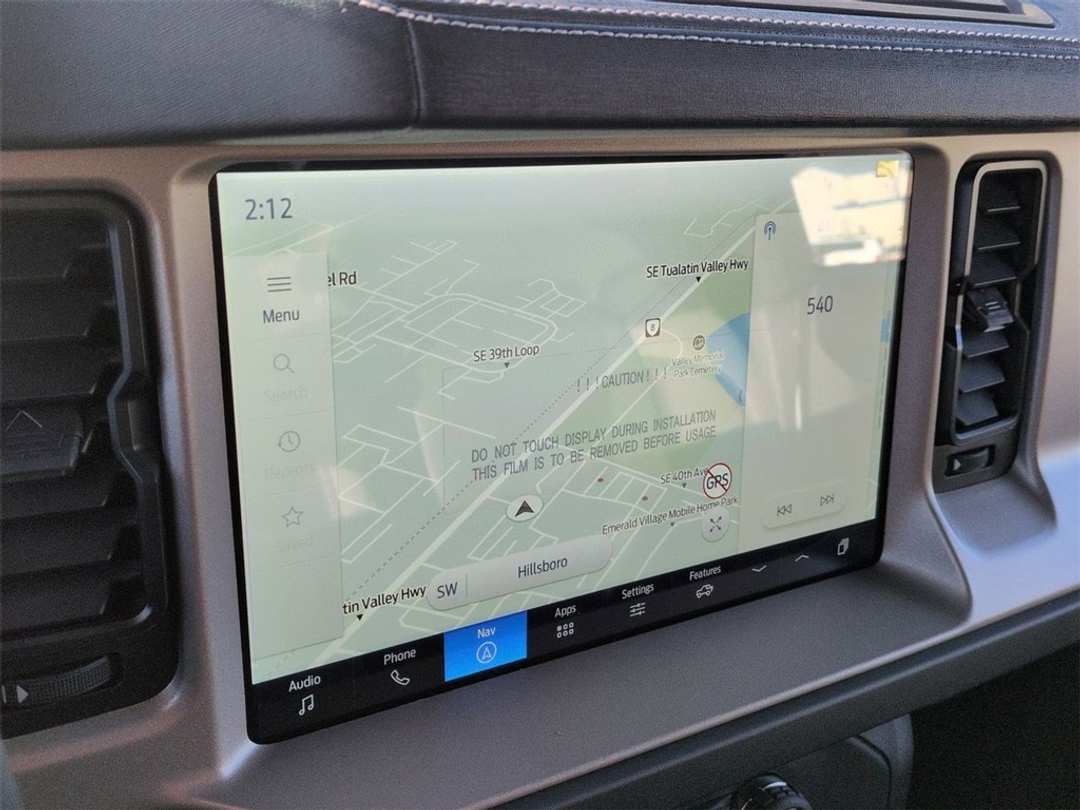 2025 Ford Bronco Outer Banks - Image 17