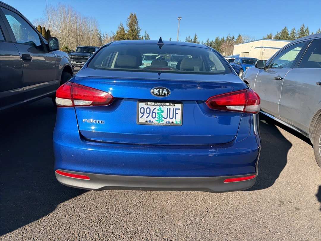 2017 Kia Forte LX - Image 5