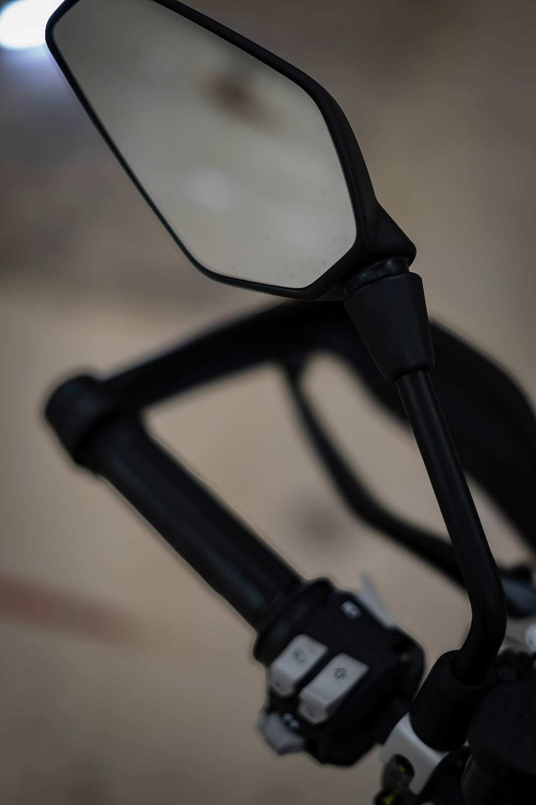 2024 Ducati Hypermotard 698 Mono - Image 11