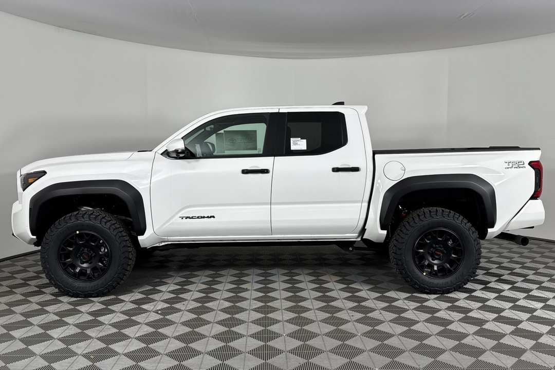 2025 Toyota Tacoma TRD OffRoad - Image 7
