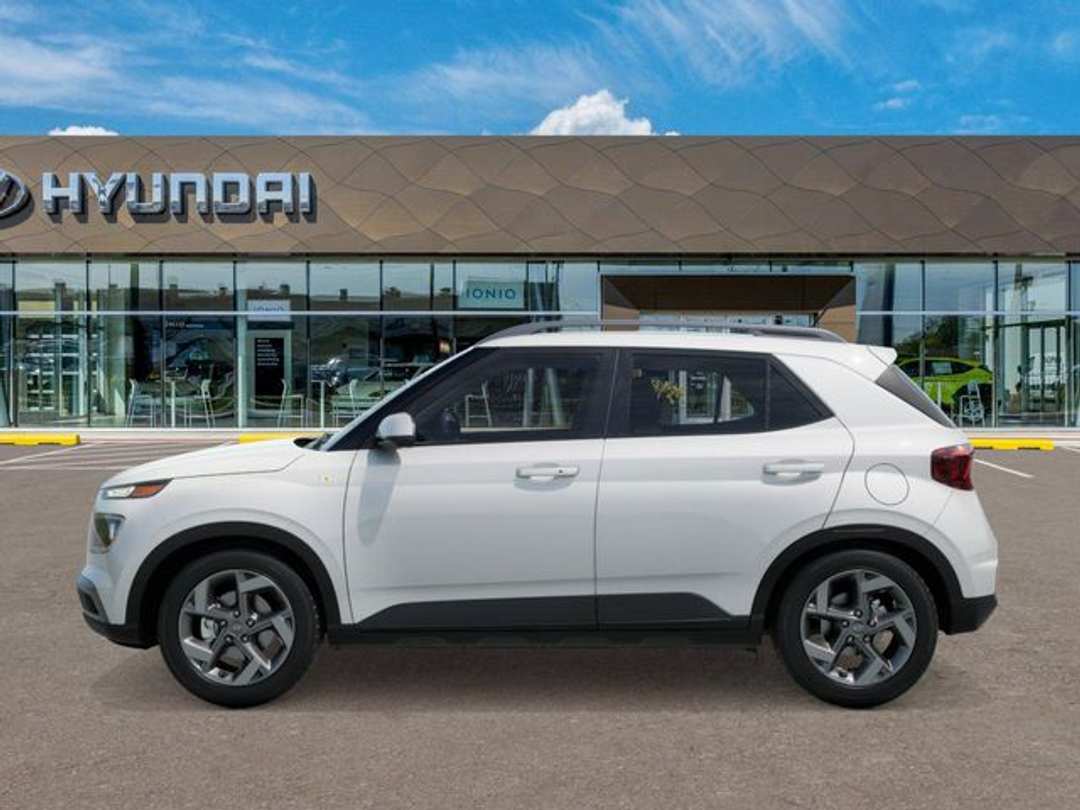 2026 Hyundai Venue SEL - Image 3