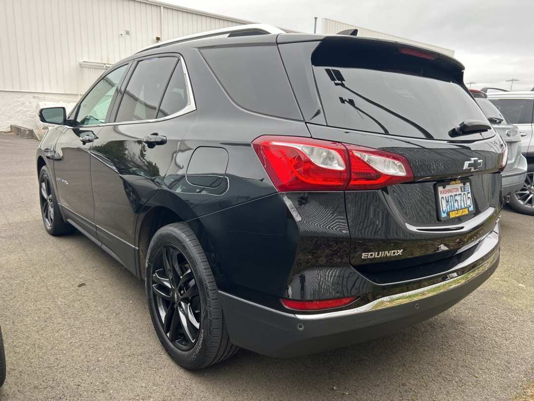 2020 Chevrolet Equinox LT - Image 2