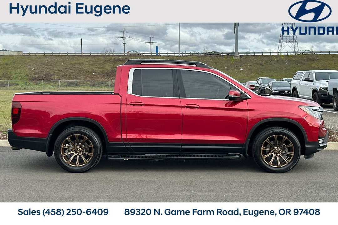 2022 Honda Ridgeline RTL - Image 2