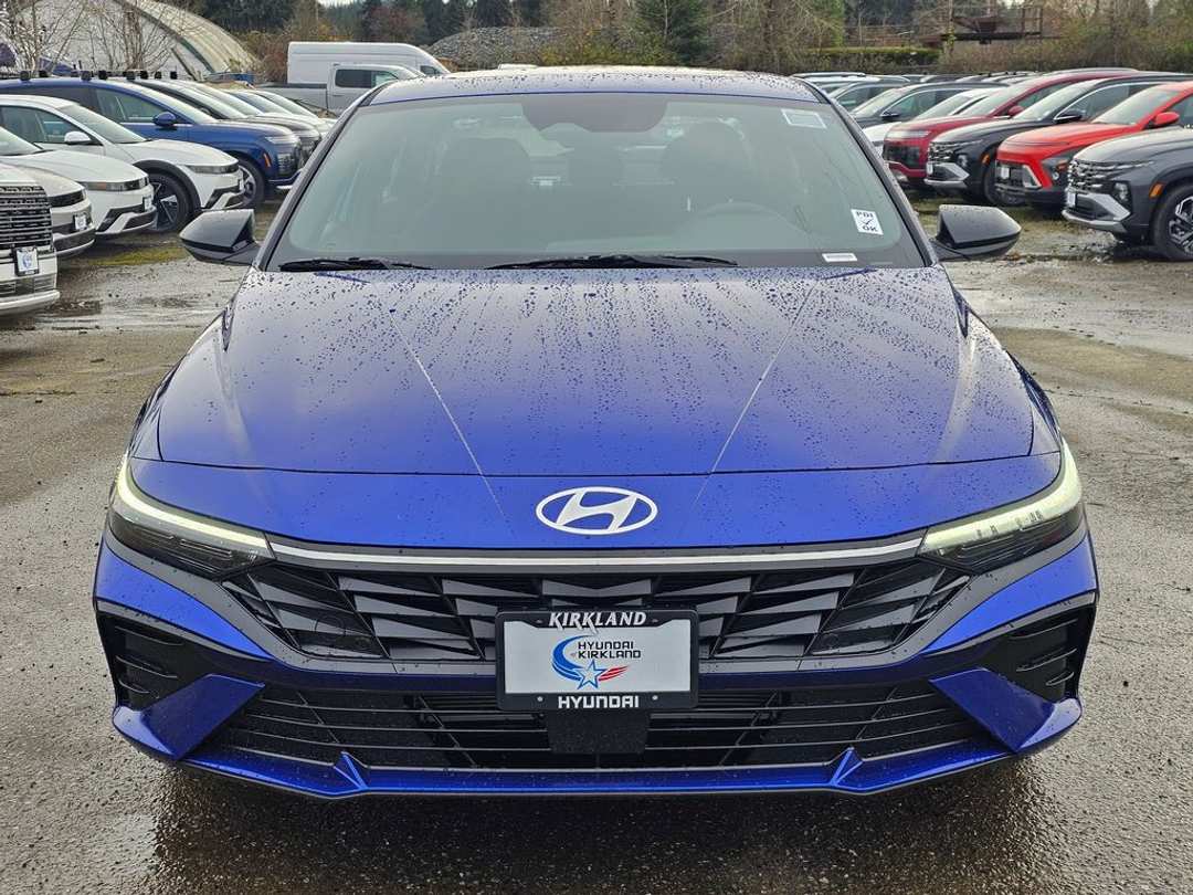 2026 Hyundai Elantra SEL Sport - Image 2