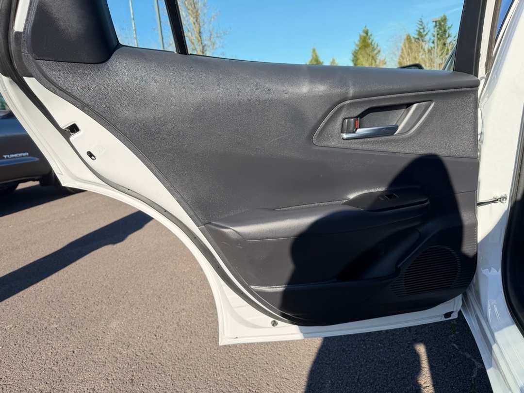 2024 Toyota Prius Prime XSE - Image 30