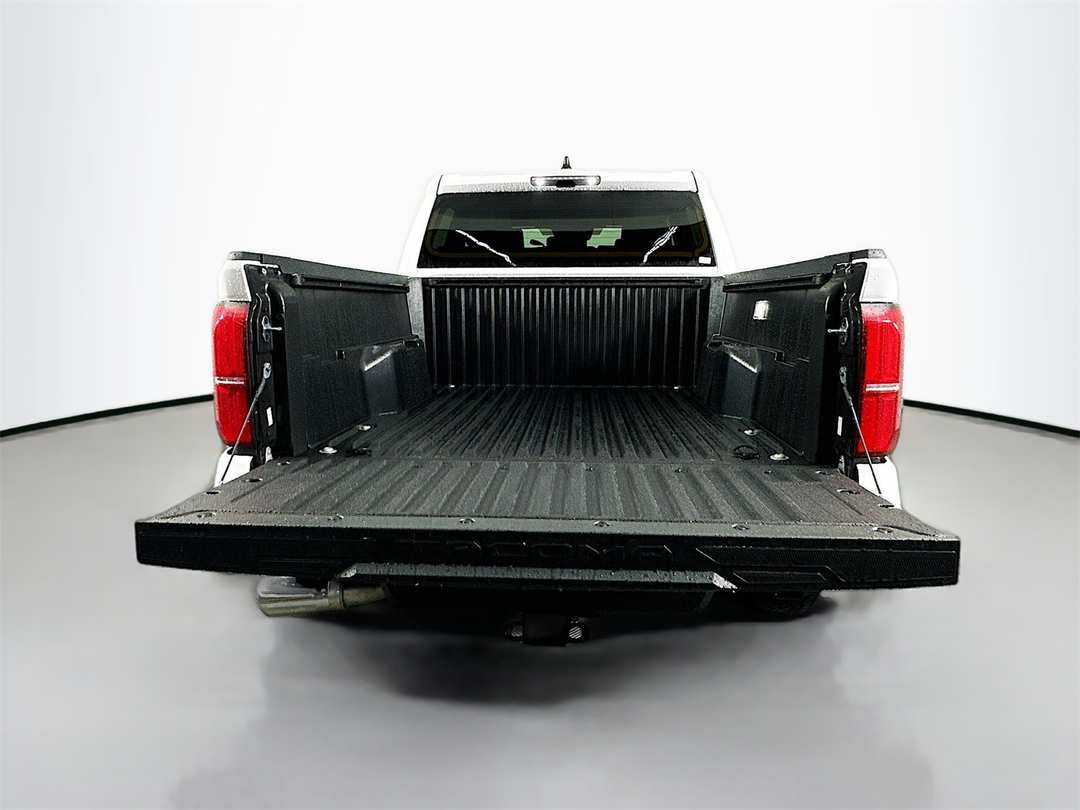 2025 Toyota Tacoma TRD OffRoad - Image 25