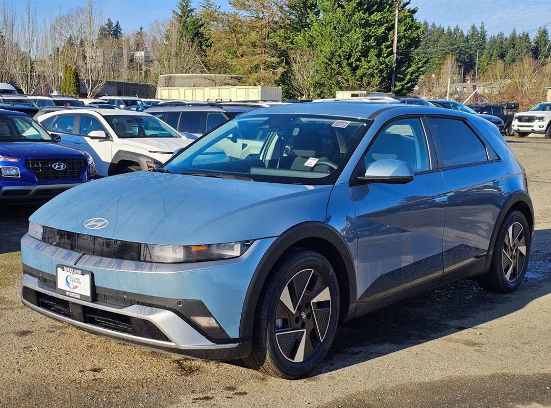 2026 Hyundai Ioniq 5 SE - Image 3