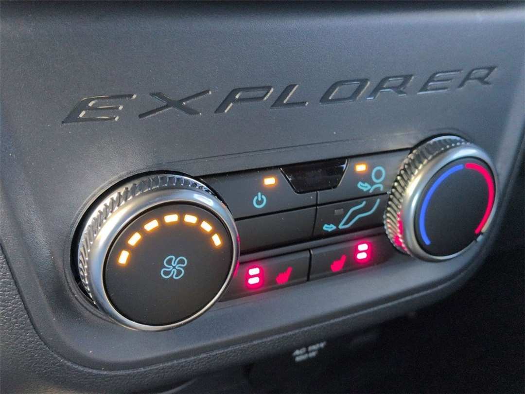 2026 Ford Explorer STLine - Image 25