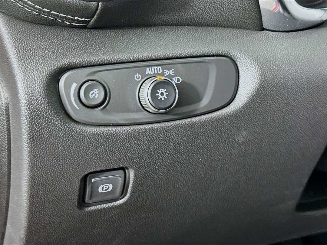 2025 Chevrolet Blazer LT - Image 11