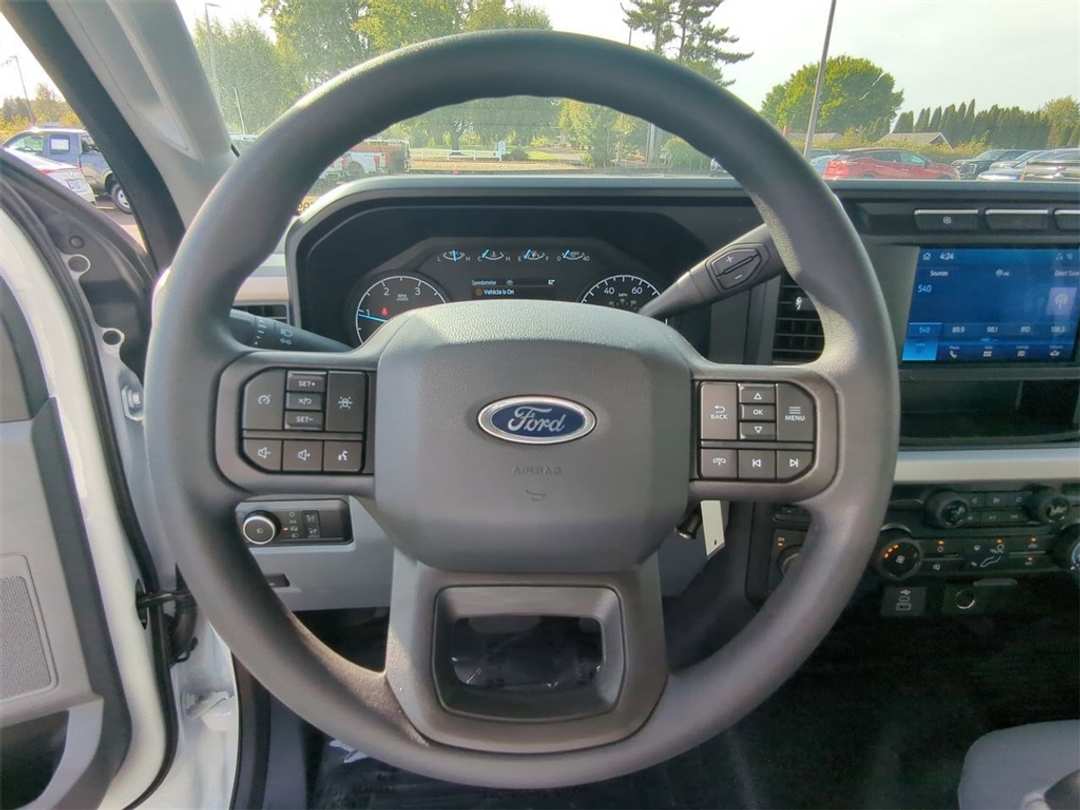2024 Ford F-350Sd XL - Image 13