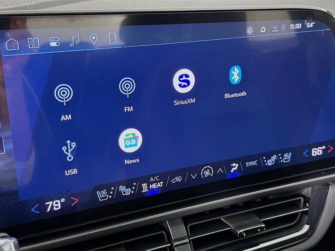 2026 Chevrolet Equinox Ev RS - Image 15