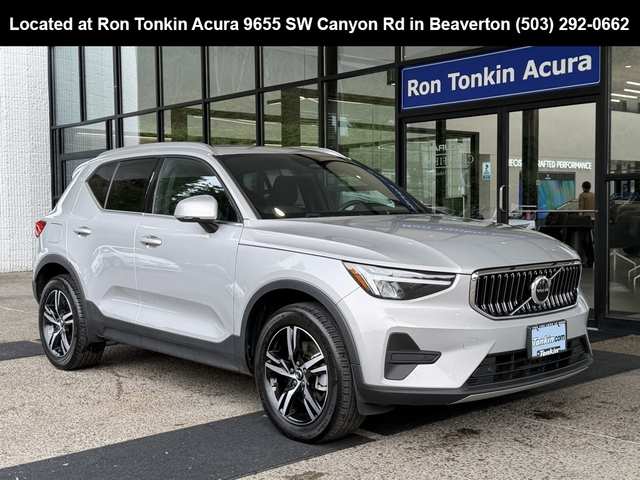 2024 Volvo Xc40 B5 Core