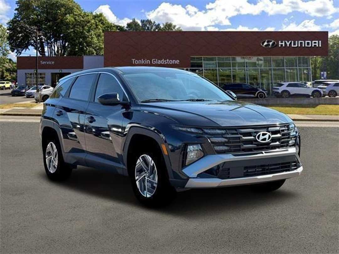 2026 Hyundai Tucson Blue SE - Image 11