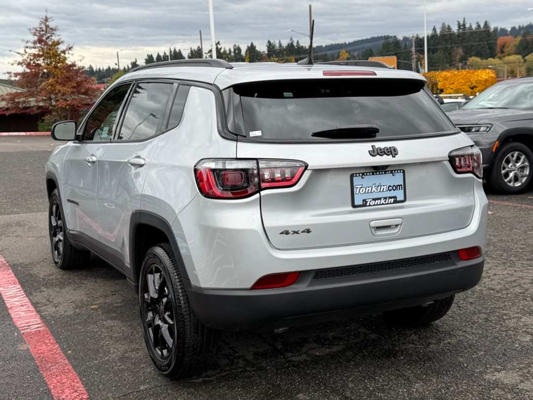 2026 Jeep Compass Latitude - Image 6