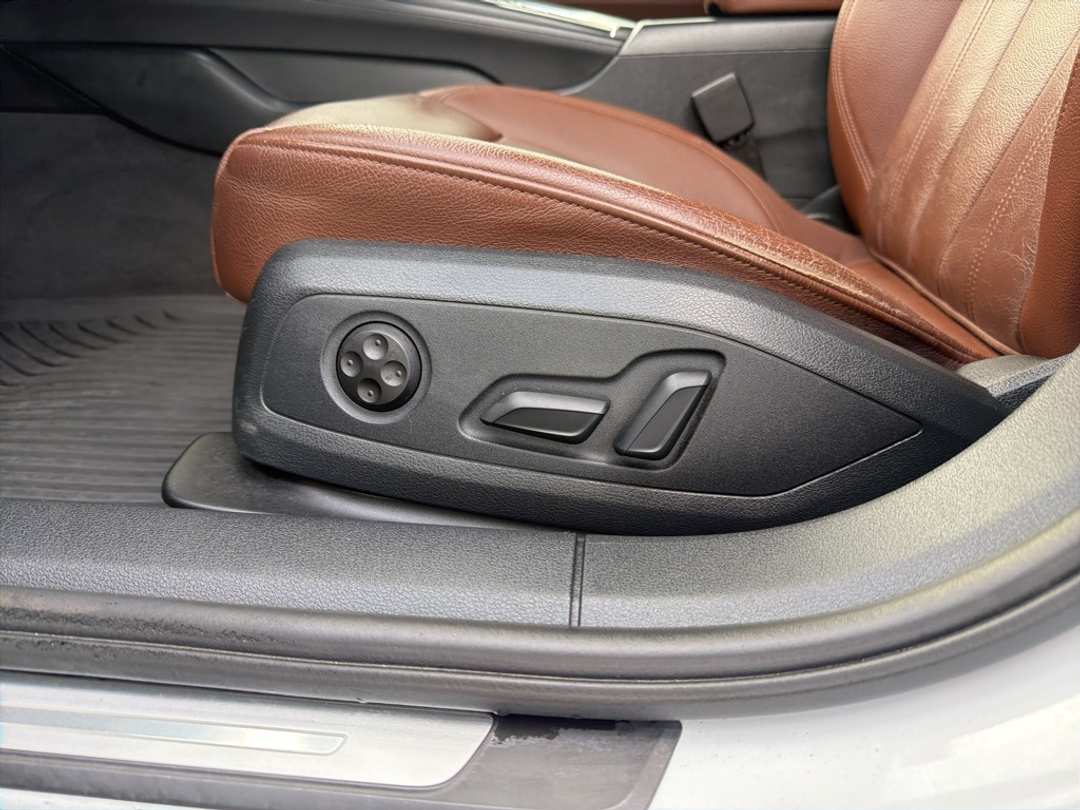2018 Audi A4 2.0T Premium Plus - Image 16