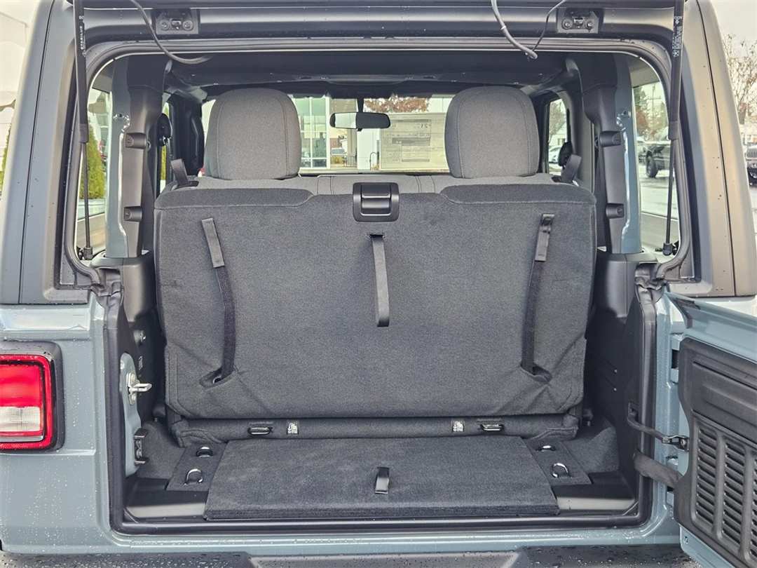 2026 Jeep Wrangler Sport - Image 29