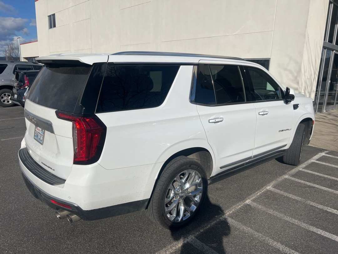 2021 GMC Yukon Denali - Image 2