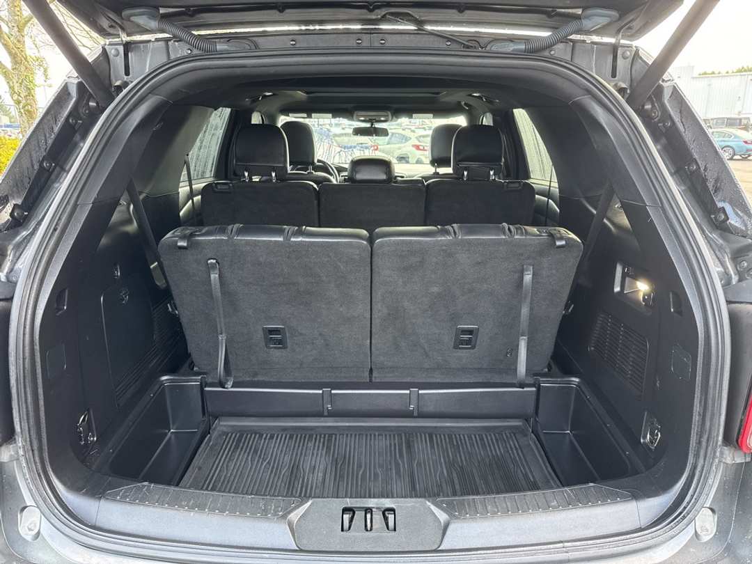 2020 Ford Explorer XLT - Image 22