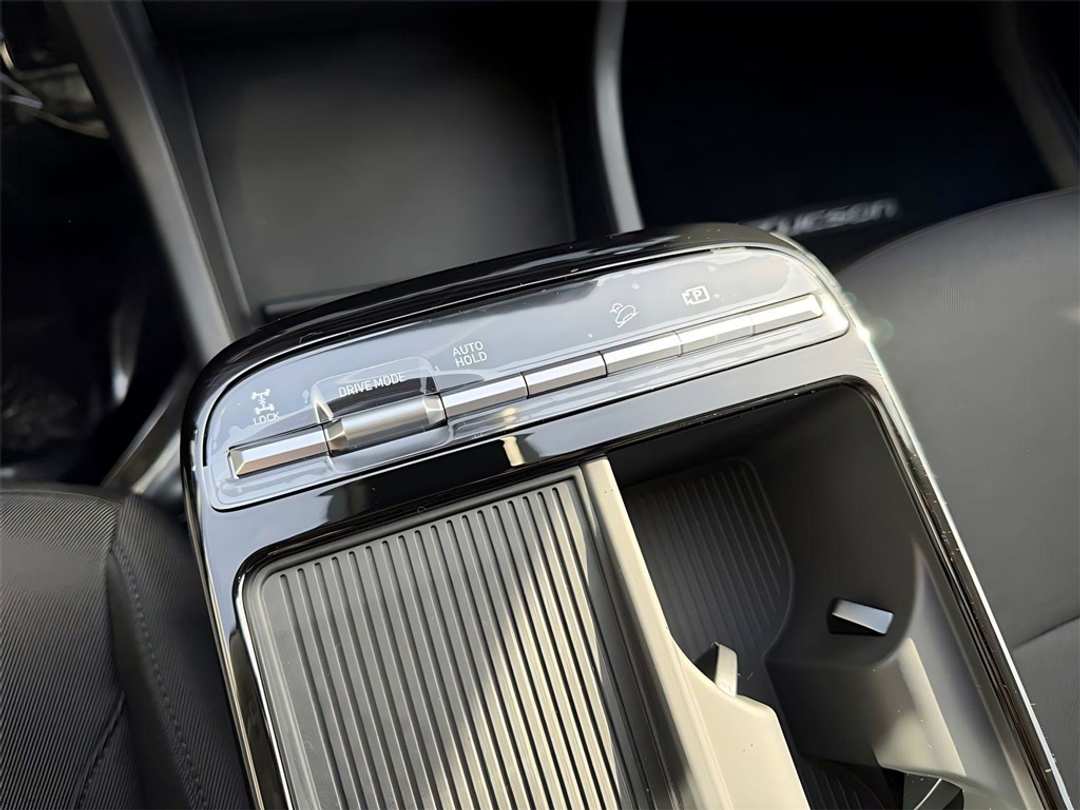 2026 Hyundai Tucson SEL - Image 24