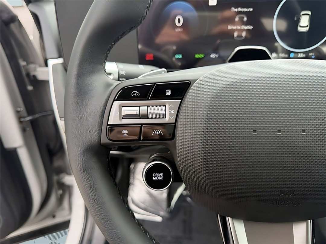 2026 Hyundai Ioniq 5 SE - Image 17