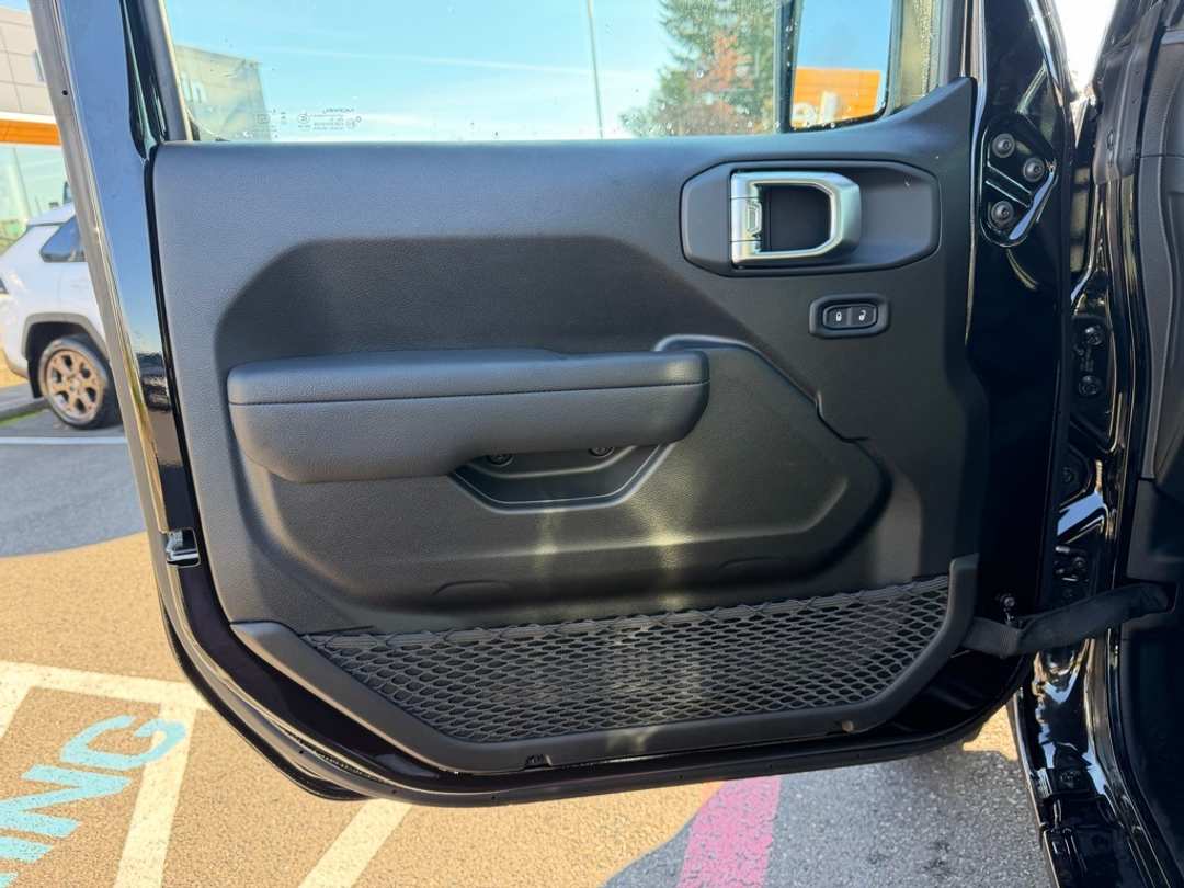 2026 Jeep Wrangler Sport - Image 12