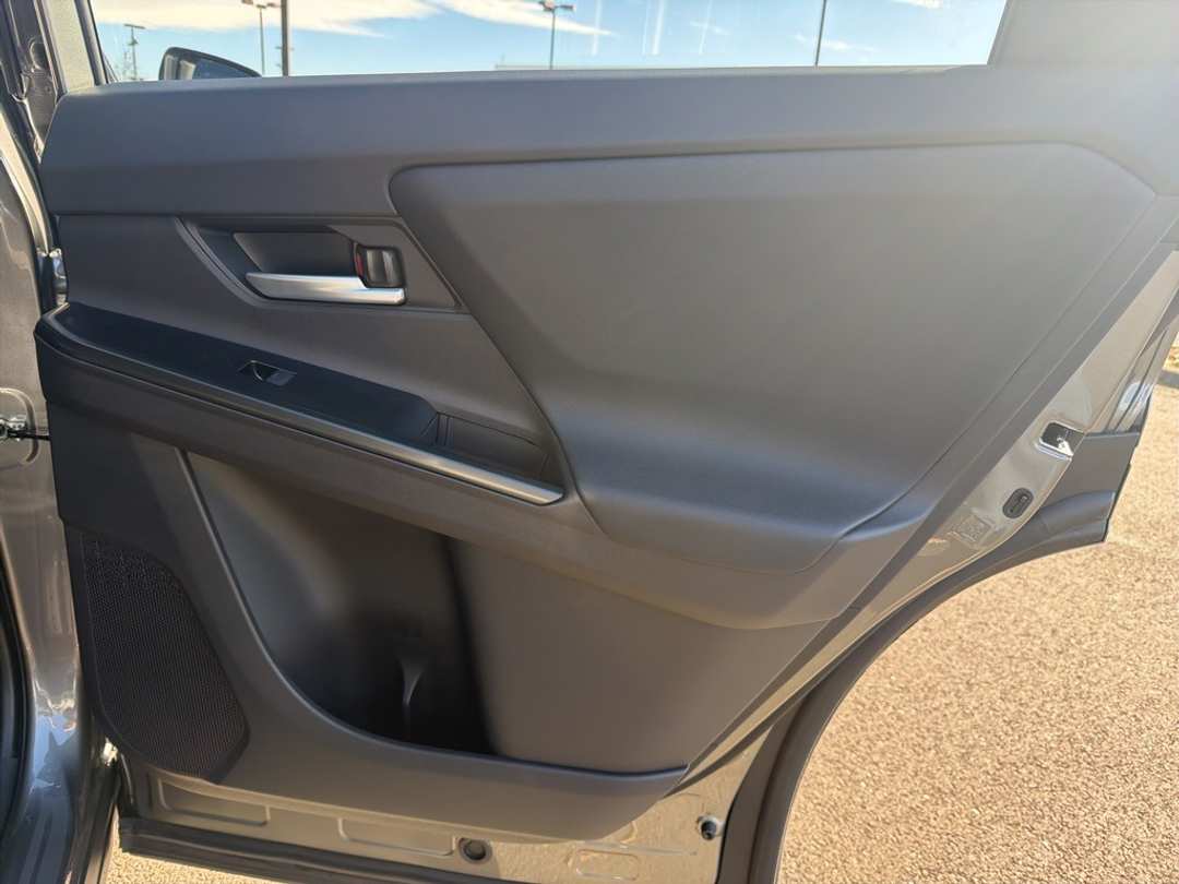 2026 Subaru Solterra Premium - Image 21