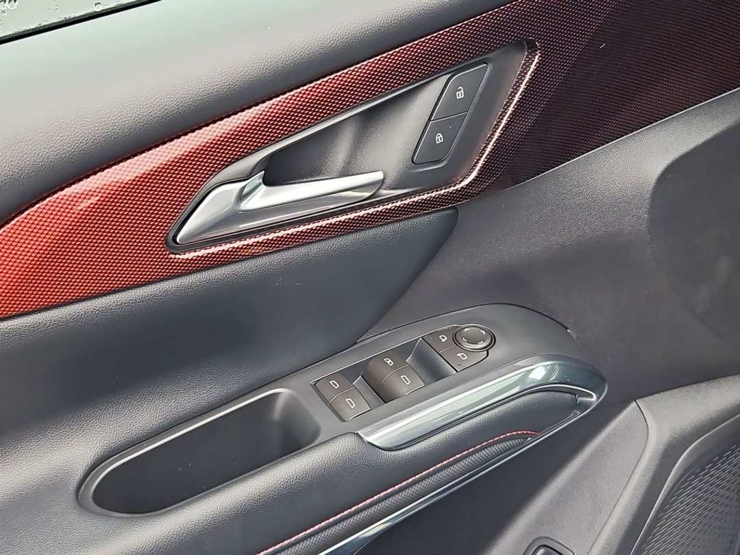 2026 Chevrolet Traverse Z71 - Image 11