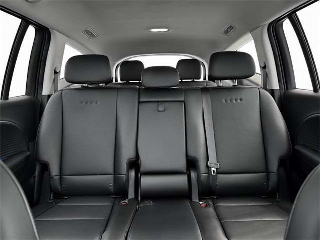 2026 Hyundai Ioniq 9 SEL - Image 16