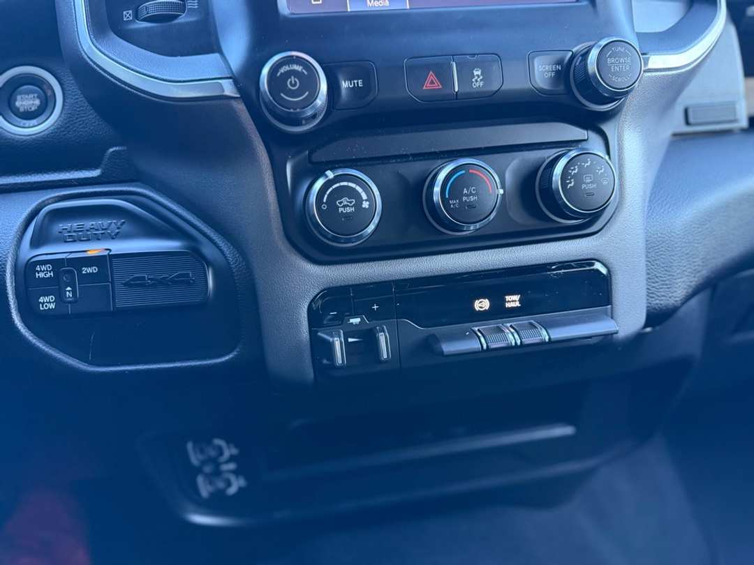 2024 Ram 2500 Big Horn - Image 34