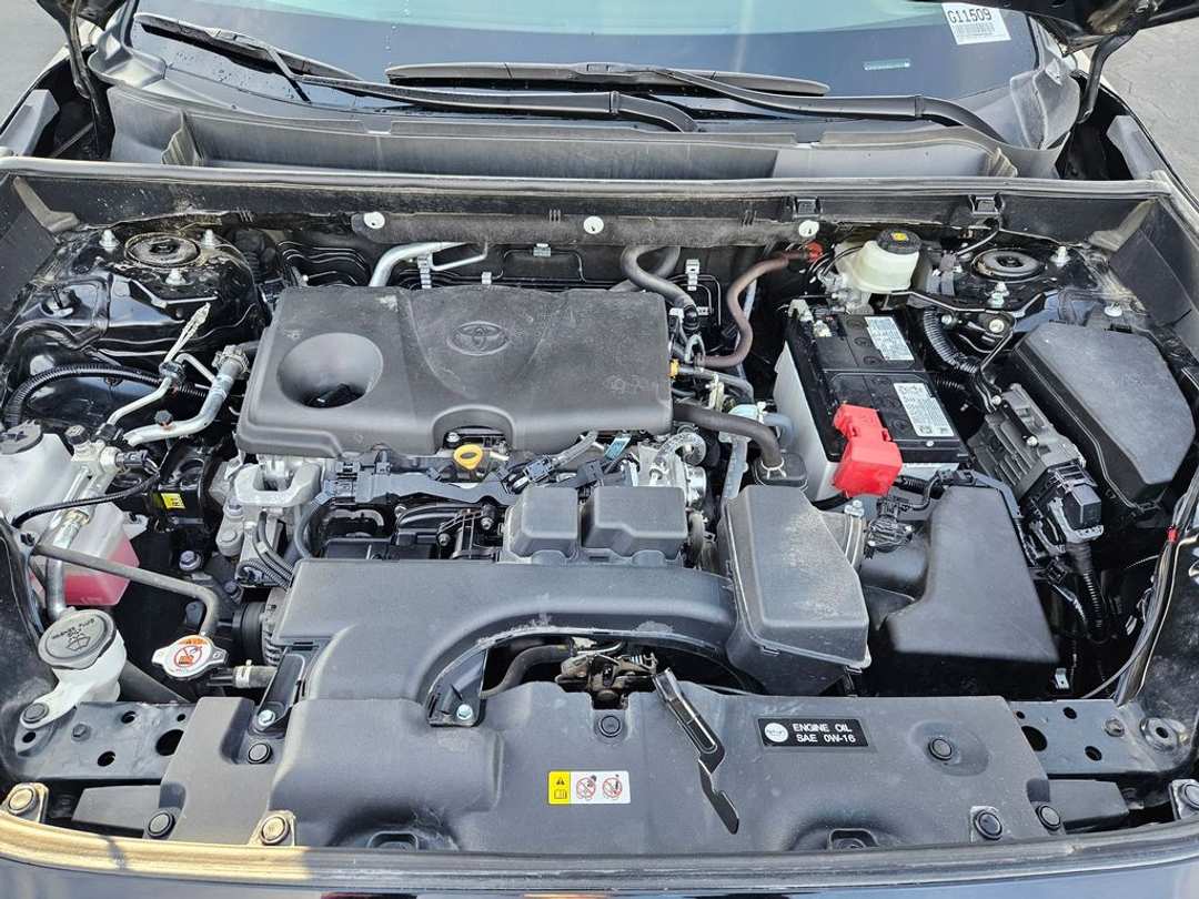 2024 Toyota Rav4 LE - Image 36