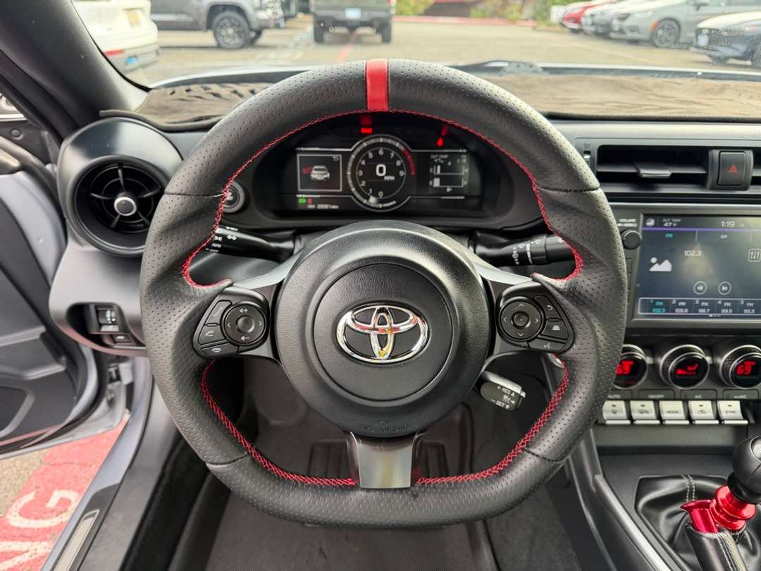 2024 Toyota Gr86 Premium - Image 18