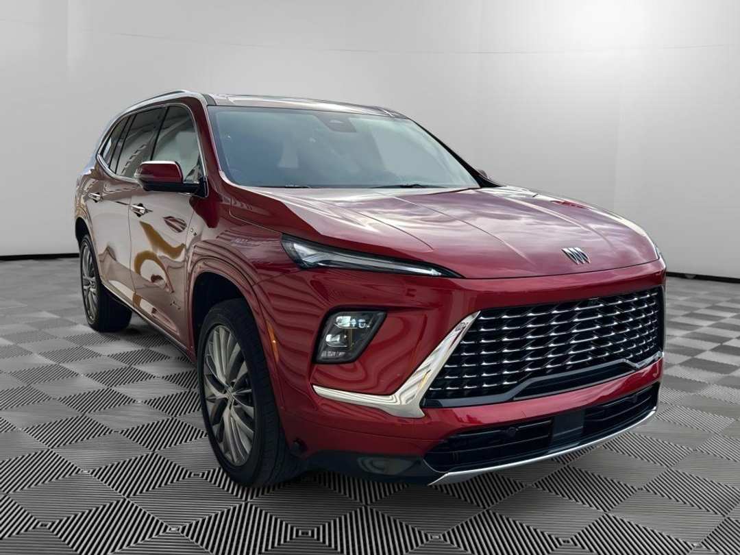 2025 Buick Enclave Avenir - Image 3