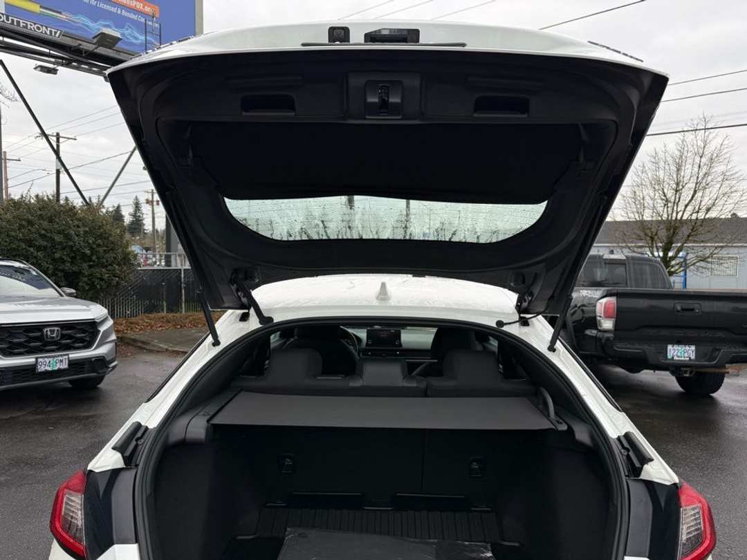 2025 Honda Civic Sport - Image 13