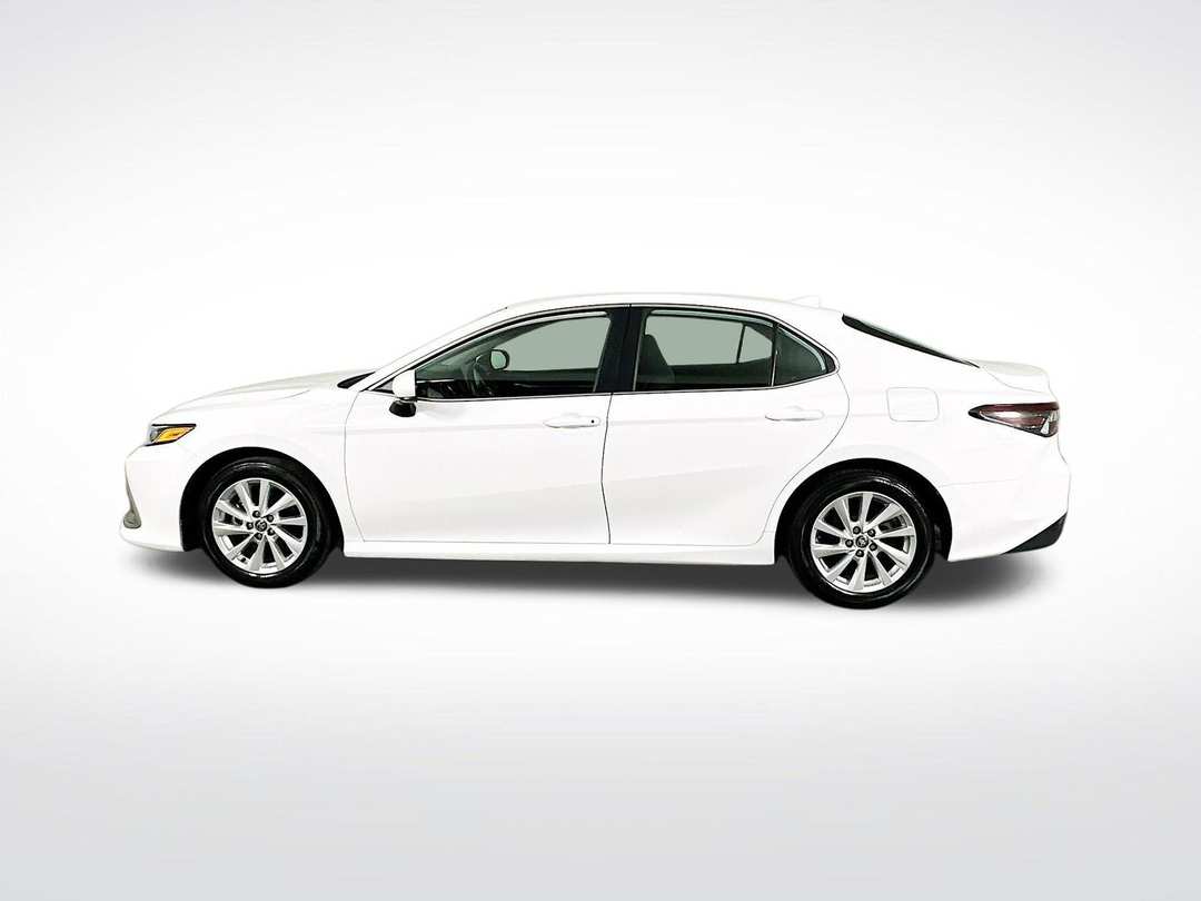 2024 Toyota Camry LE - Image 5