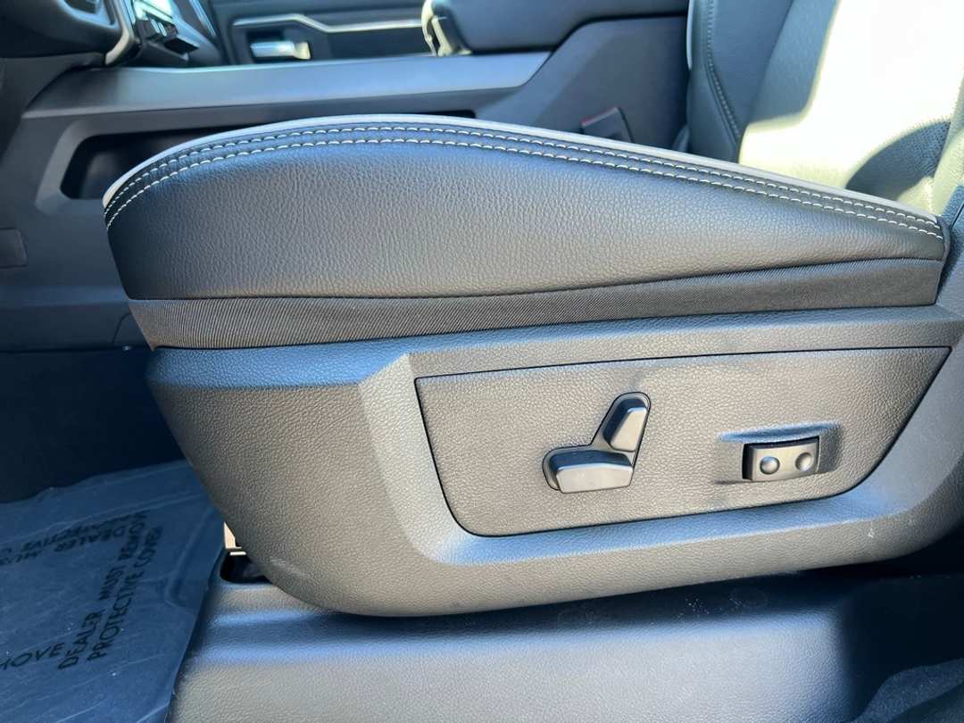 2026 Ram 2500 Laramie - Image 12