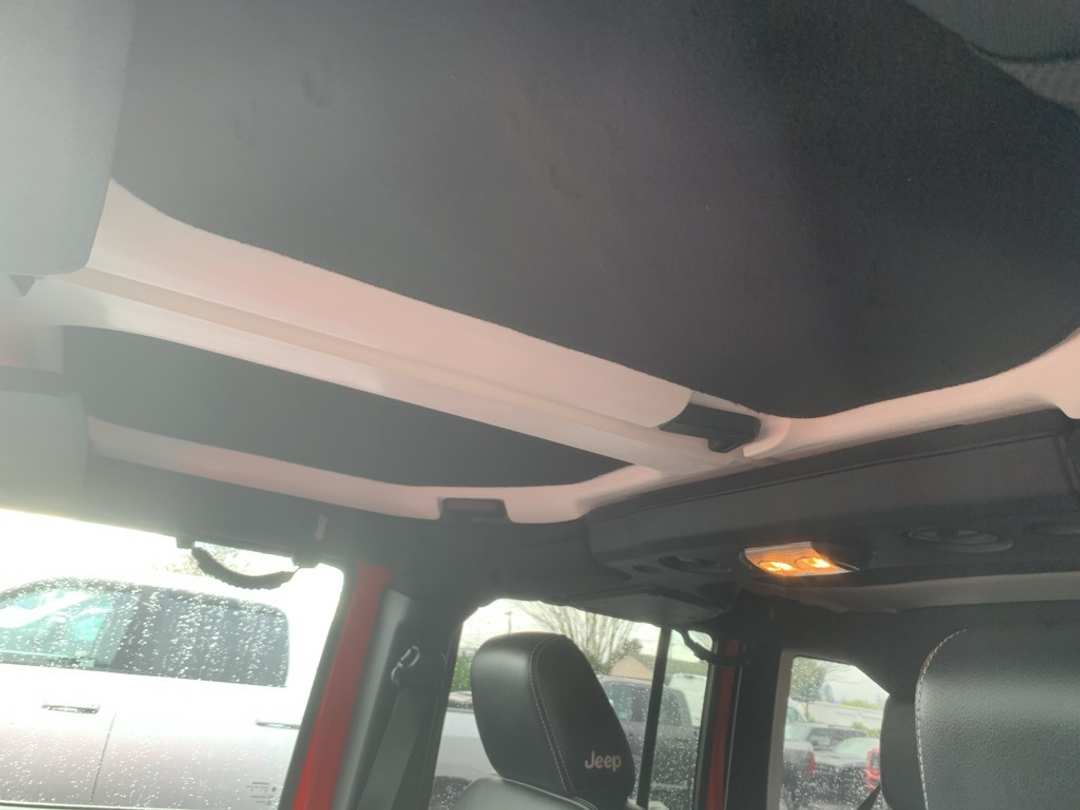 2016 Jeep Wrangler Unlimited Freedom Edition - Image 13