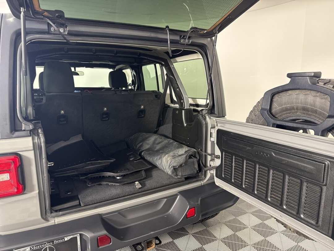 2018 Jeep Wrangler Unlimited Rubicon - Image 28