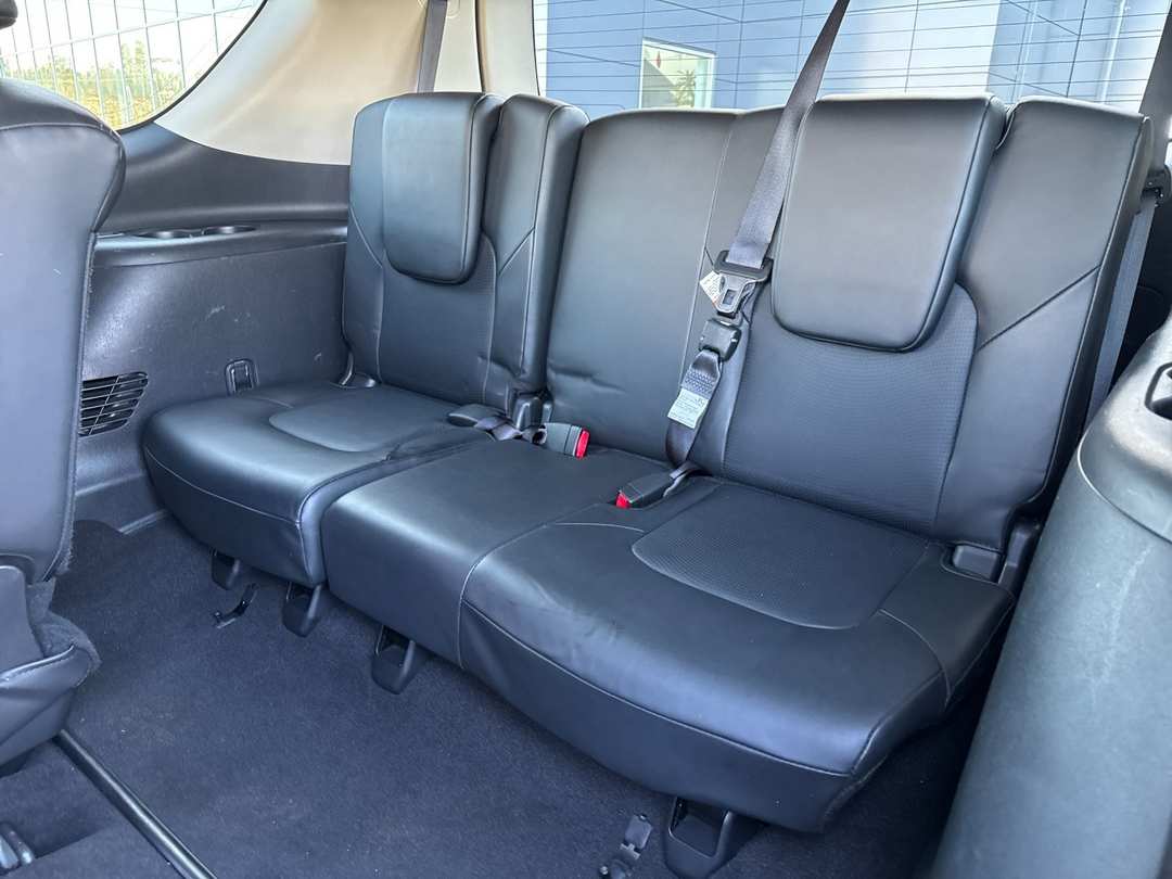 2019 Nissan Armada SL - Image 14