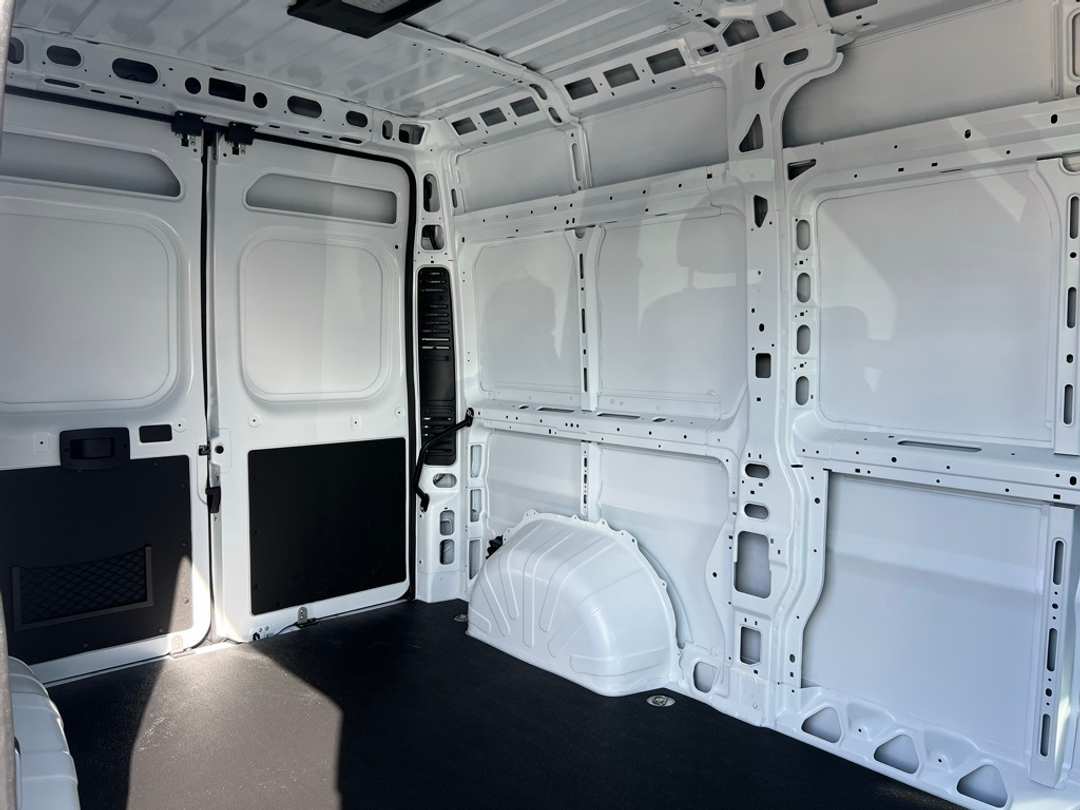 2026 Ram Promaster 2500 High Roof - Image 25
