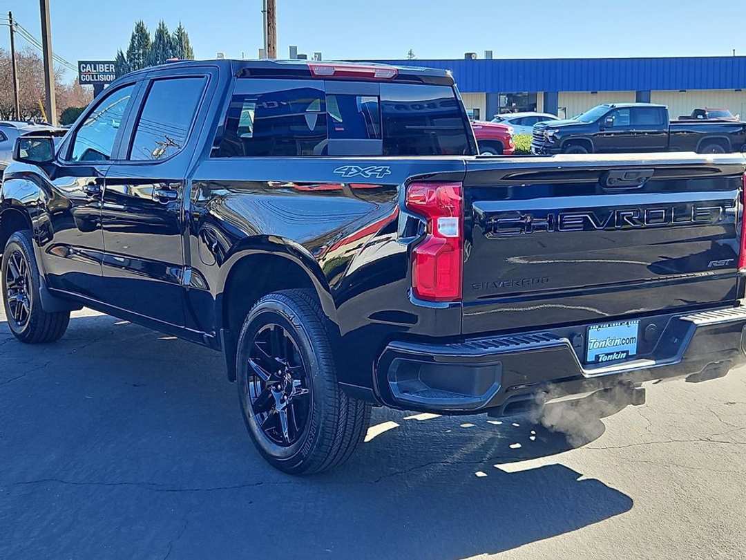 2026 Chevrolet Silverado 1500 RST - Image 4