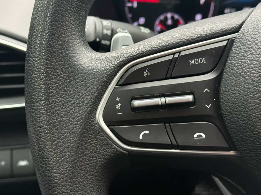 2022 Hyundai Santa Fe SEL - Image 32